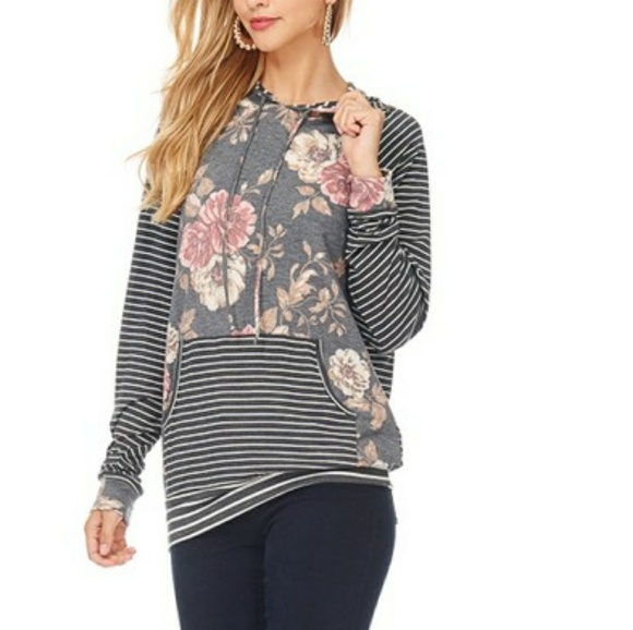 Pullover hoodie sweatshirt - Picture 2 of 5